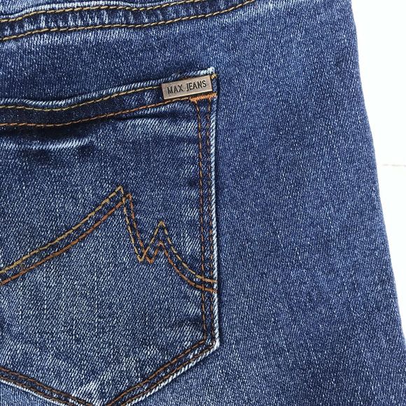 ✨Sold✨Max Jeans Shorts Size 4 Medium Wash Denim - Picture 4 of 6